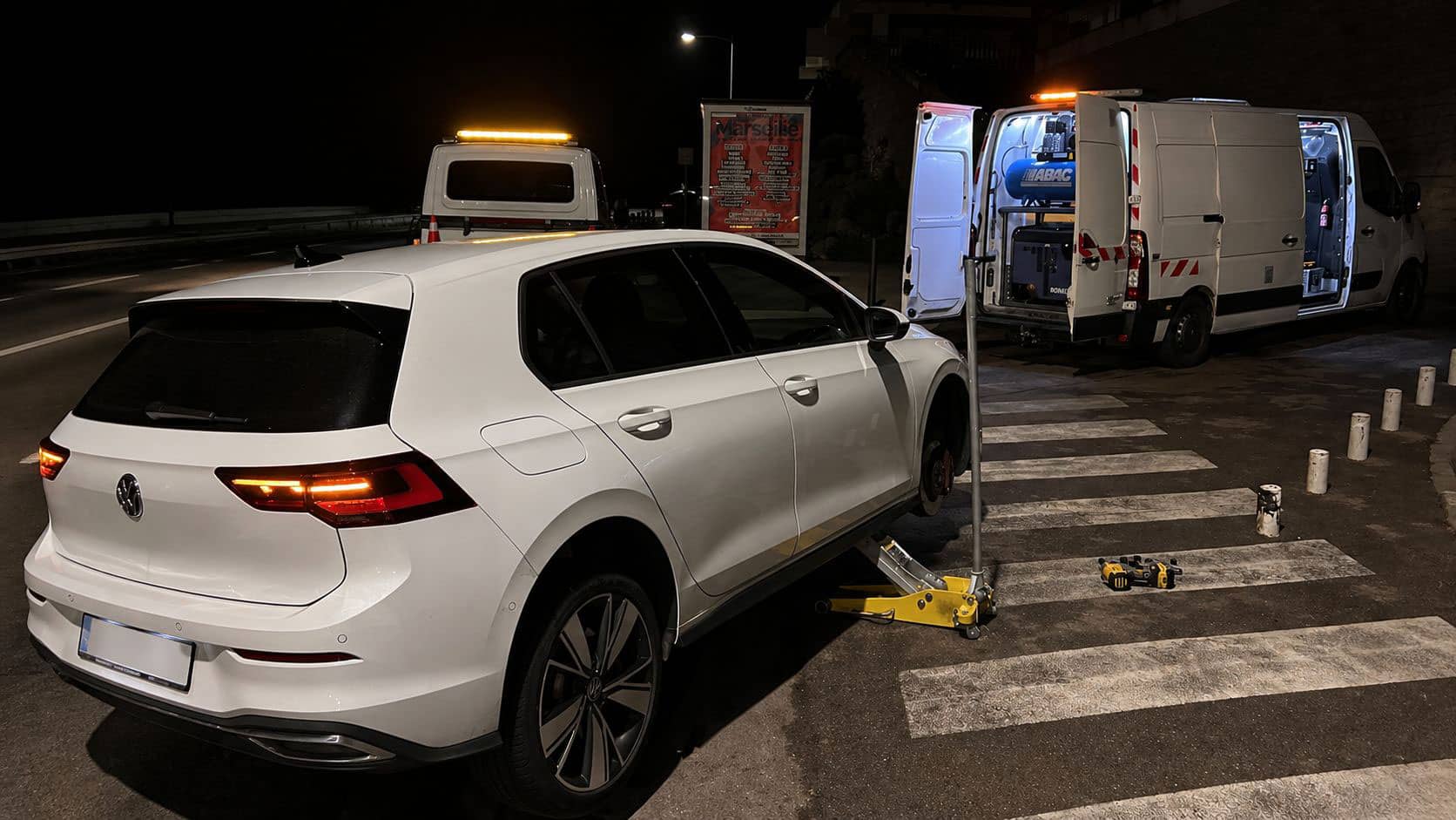 Dépannage pour pneu crevé à Marseille lorsqu’un garage est fermé